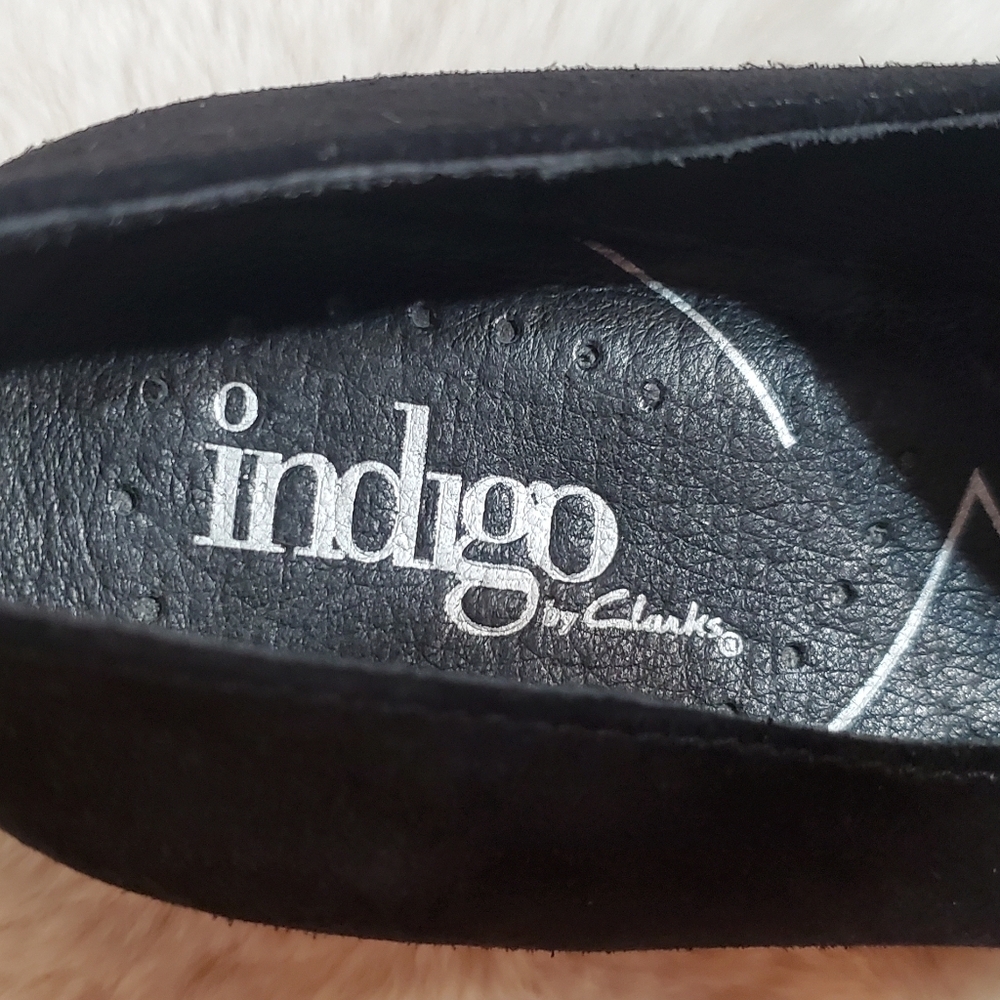Indigo Mary Jane Black Suede leather Women's  1.5" Heel. Sz 6 - Picture 2 of 8